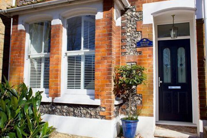 JUBILEE HOUSE BB
