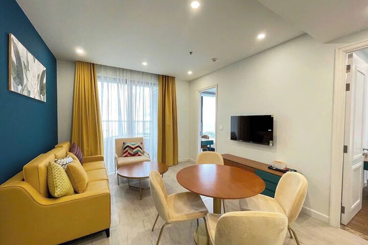 Room 44 of 76