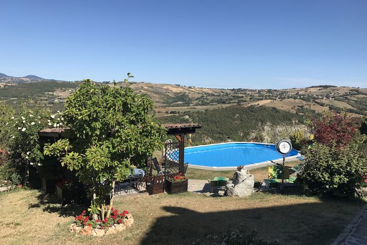 Pool 40 of 56