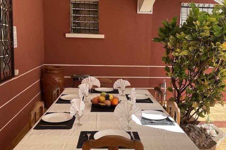 Dining 53 of 60