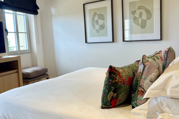 Room 26 of 62