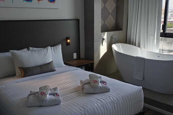 Room 20 of 82