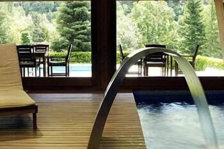 Pool 28 of 47
