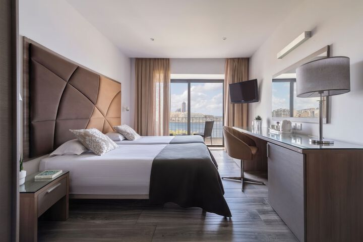 Room 47 of 74