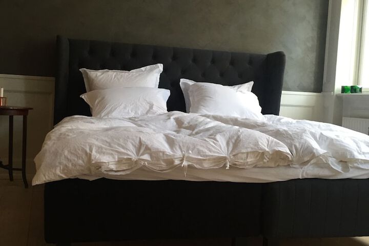 Room 2 of 23