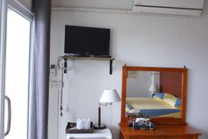 Room 45 of 50