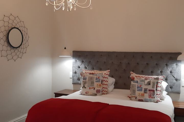 Room 28 of 68