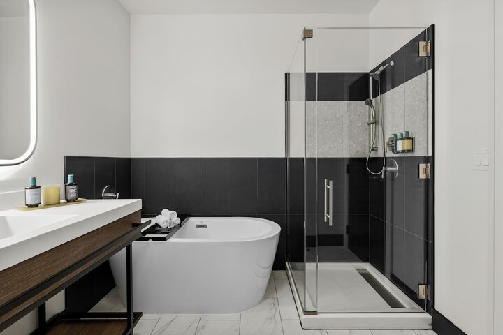Room 30 of 52
