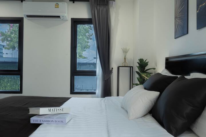 Room 9 of 39