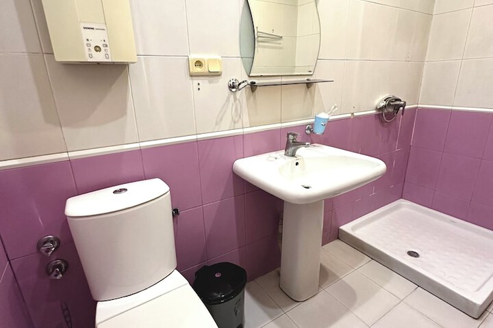 Room 83 of 126