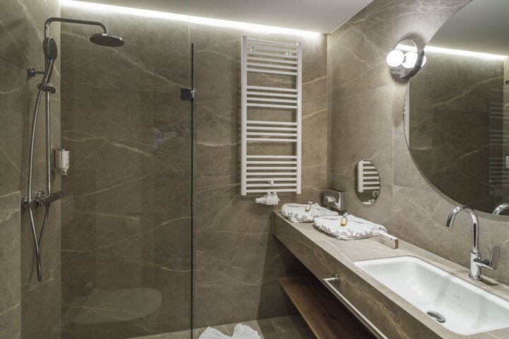 Bath Photo