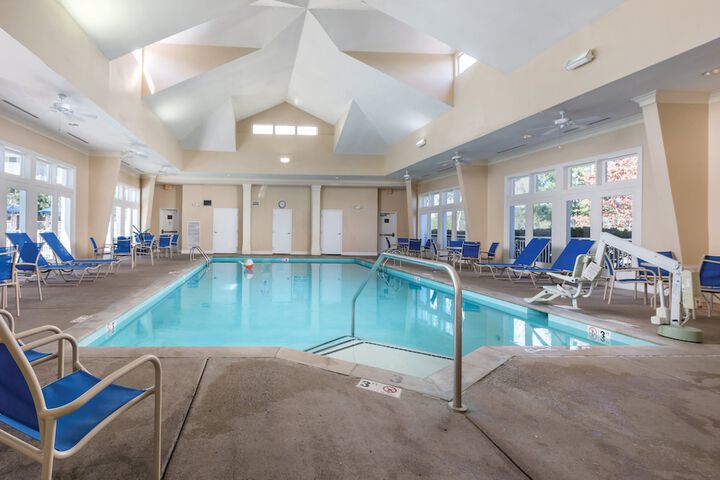 Hotel Pool