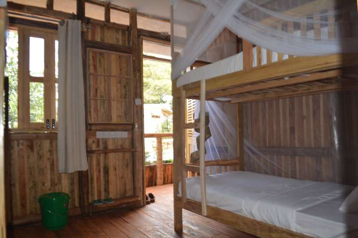 Room 15 of 25