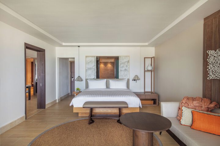 Room 25 of 143