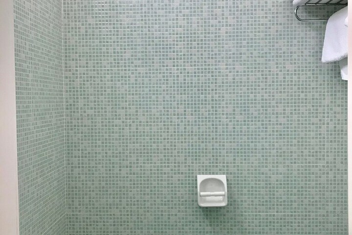 Room 82 of 112