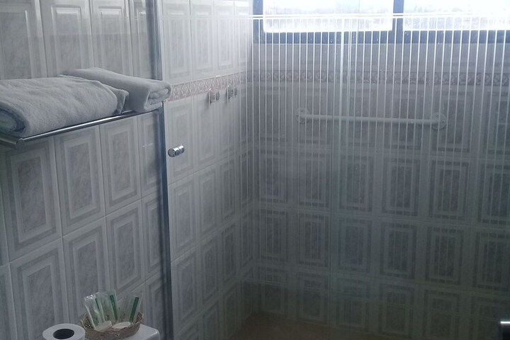 Room 46 of 86