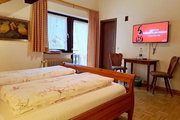 Room 3 of 19