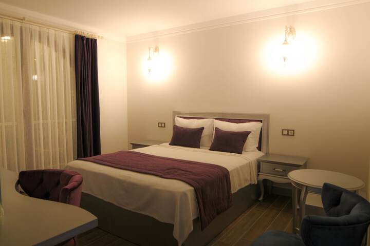 Room 7 of 73