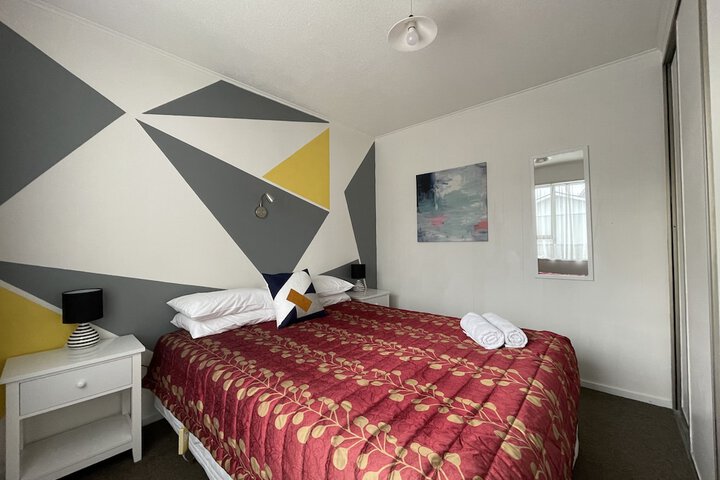 Room 16 of 62