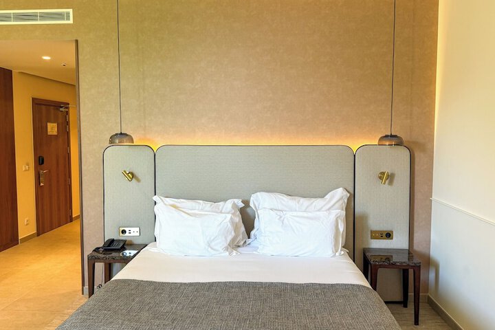 Room 31 of 118