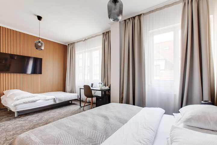 Room 19 of 115