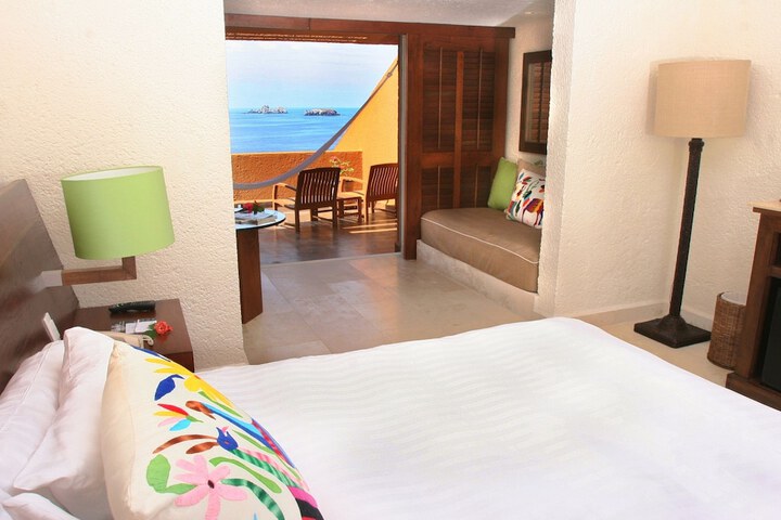 Room 4 of 78