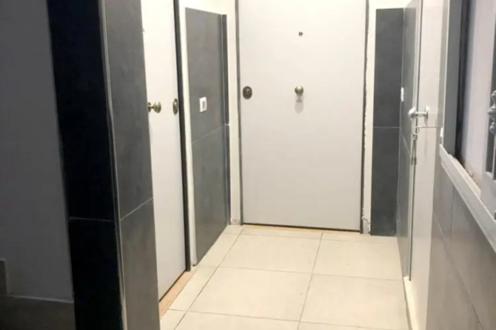 Room 11 of 15