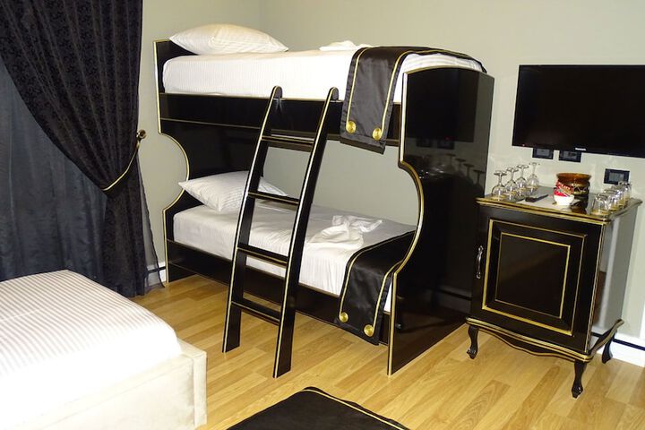 Room 18 of 59