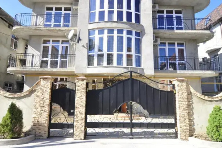 Masis Hotel