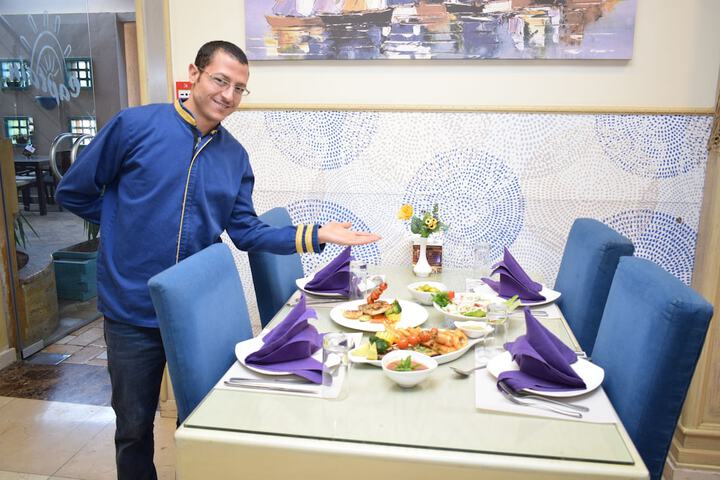 Dining 64 of 100