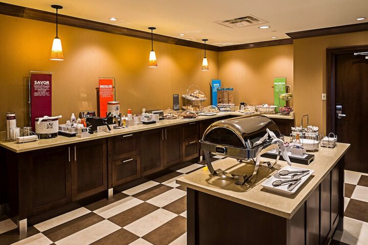 Dining Photos