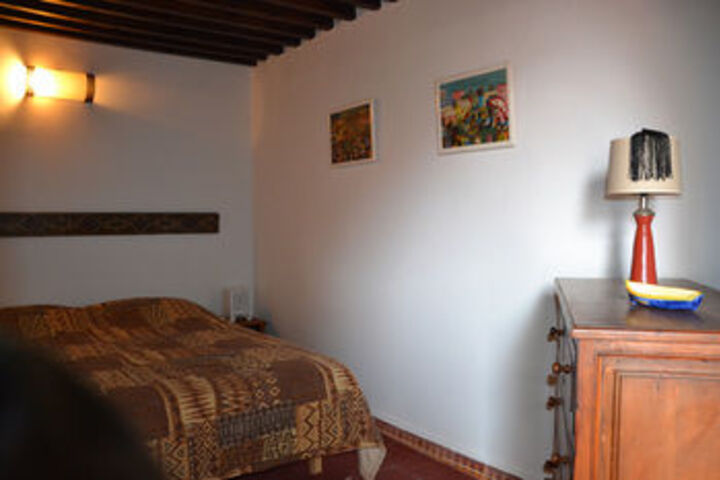 Room 7 of 12