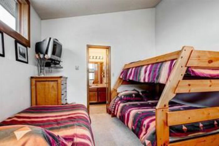 Room 18 of 49