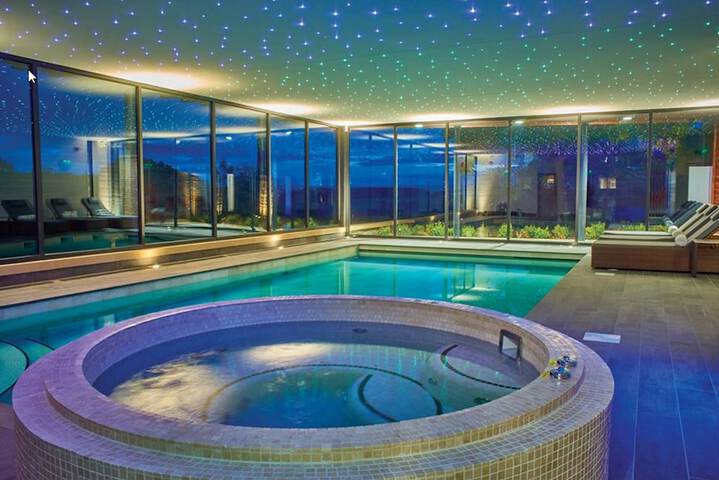 Pool 31 of 66