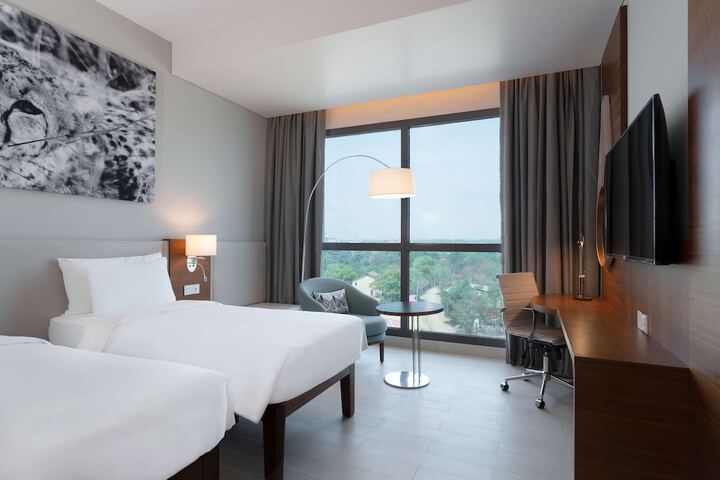 Room 35 of 108