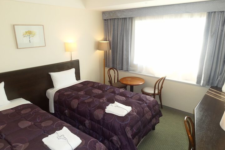 Room 14 of 48