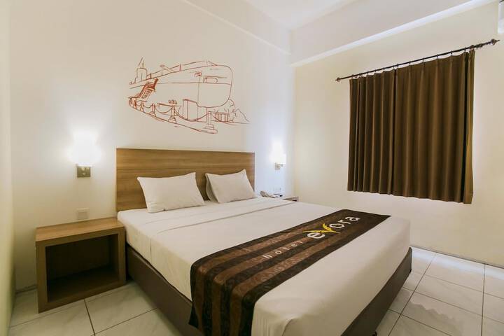 Room 14 of 33