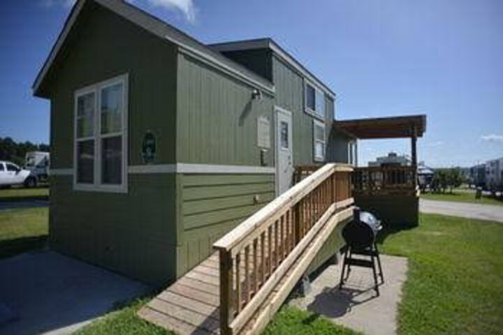 Property Grounds 31 of 33