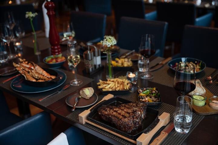 Dining 46 of 117