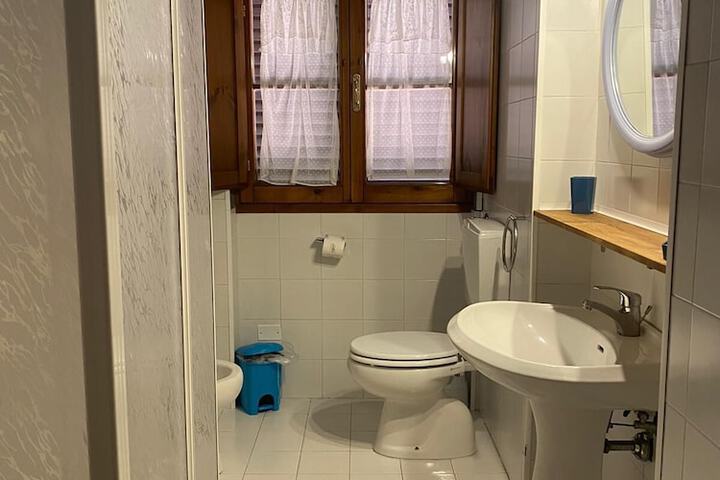 Room 55 of 100