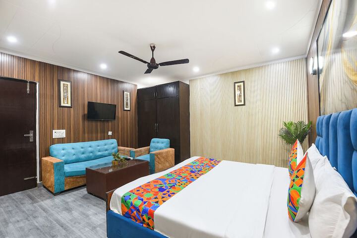 Room 16 of 31