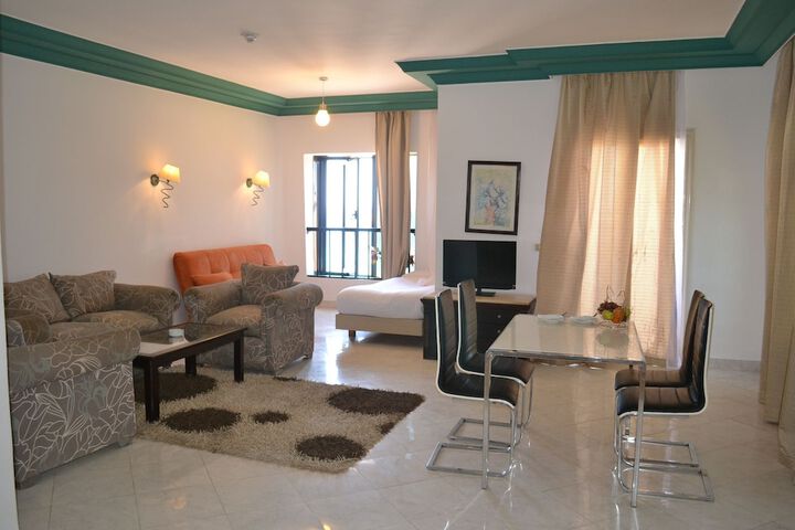 Room 12 of 49