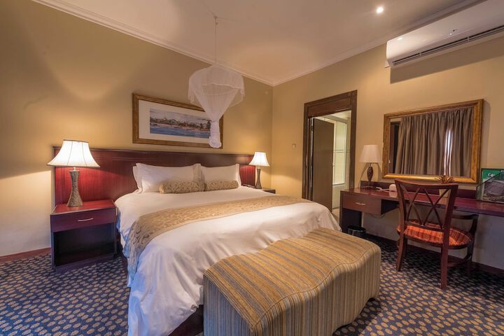 Room 20 of 99