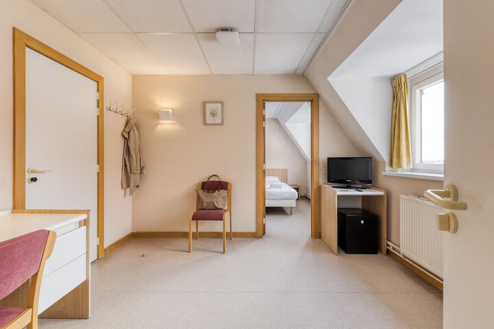 Room 7 of 56