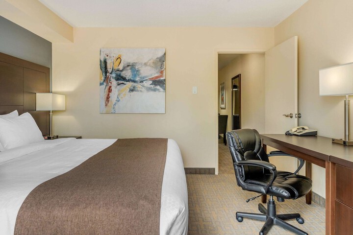 Room 30 of 58