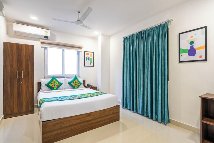 Room 15 of 40