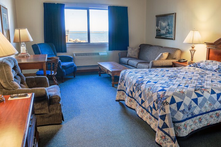 Room 12 of 50