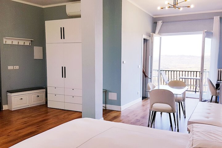 Room 25 of 105