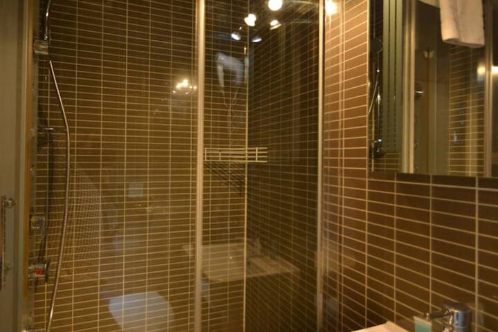 Bath Interior