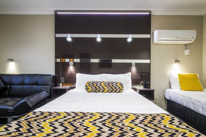 Room 3 of 30